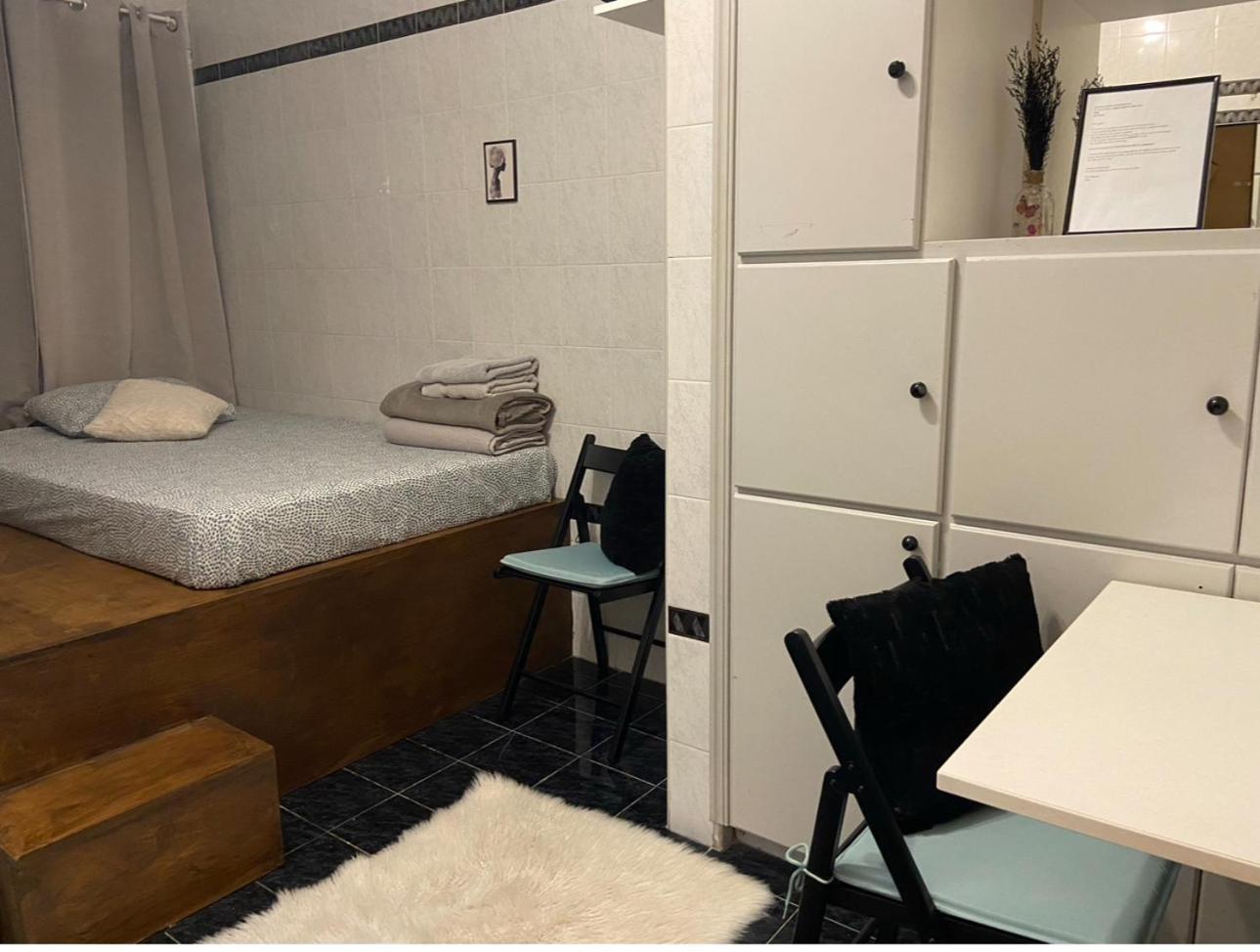 Paphos Elena'S Guest House B מראה חיצוני תמונה
